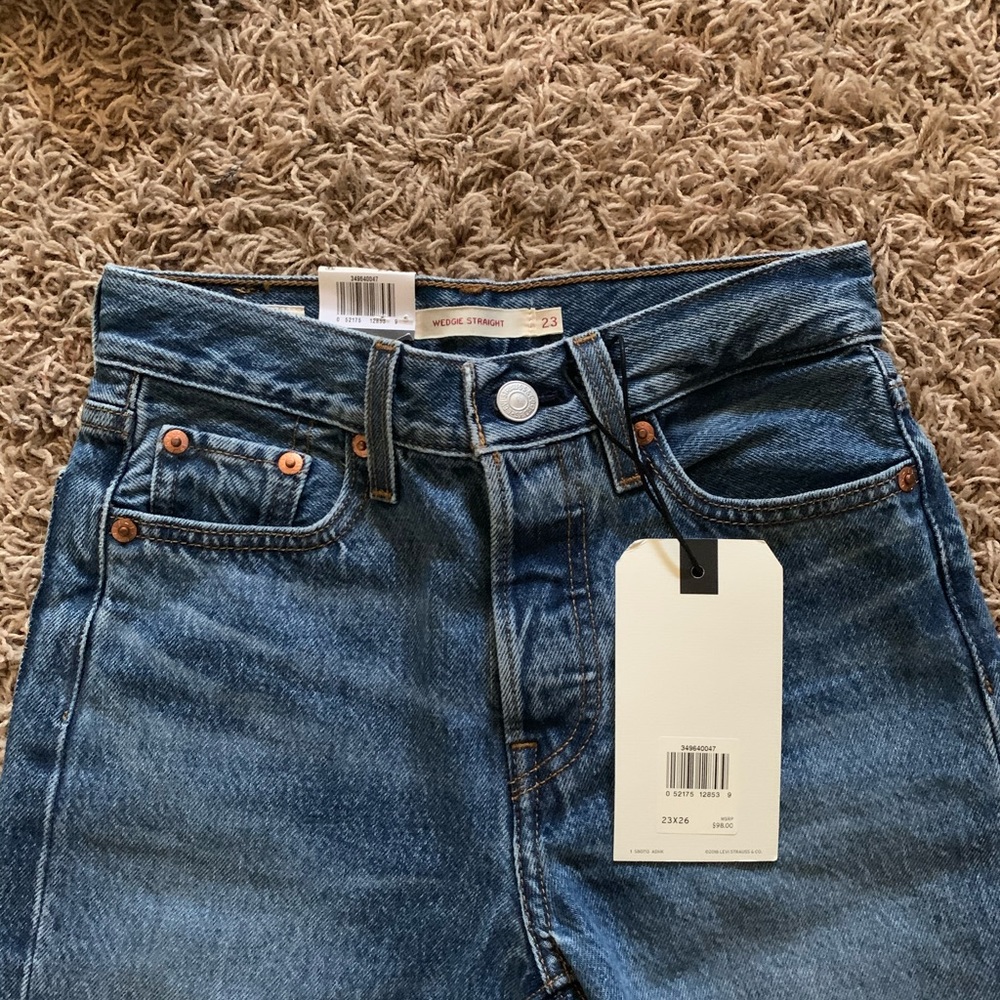 Levi Wedgie Straight Jeans